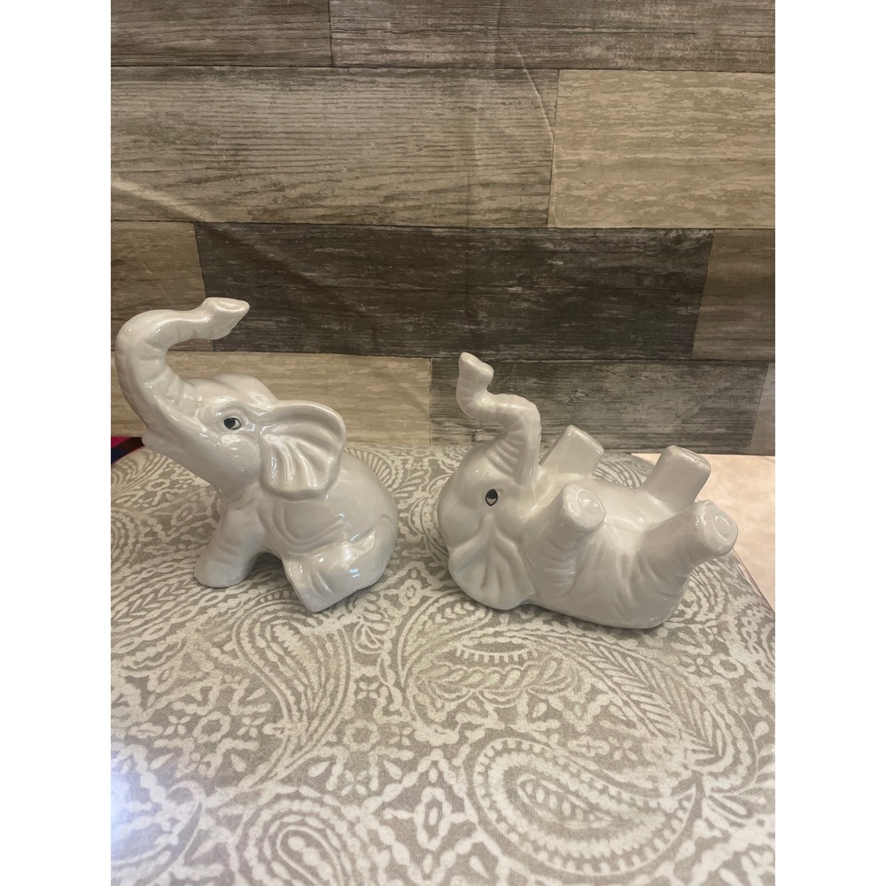 Vintage White Iridescent Ceramic Elephant Figurines Set of 2 Good Luck Decor - Picture 1 of 5